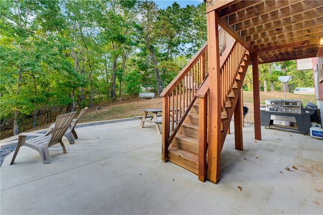 10528 Lakeside Drive, Rogers, AR 72756
