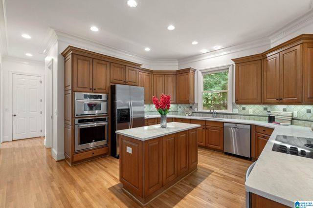 2001 WILMINGTON PLACE, Birmingham, AL 35242