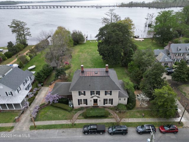 110 N Front Street, Hertford, NC 27944