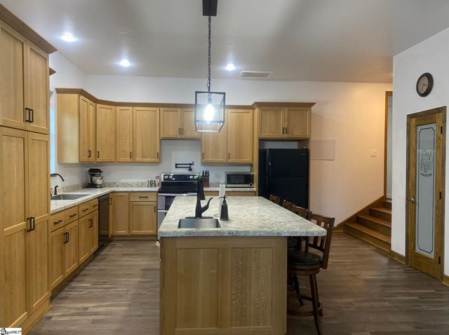 143 Marler Road, Gray Court, SC 29645