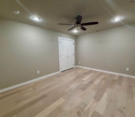 1211 SHORELINE DRIVE, Wichita Falls, TX 76308