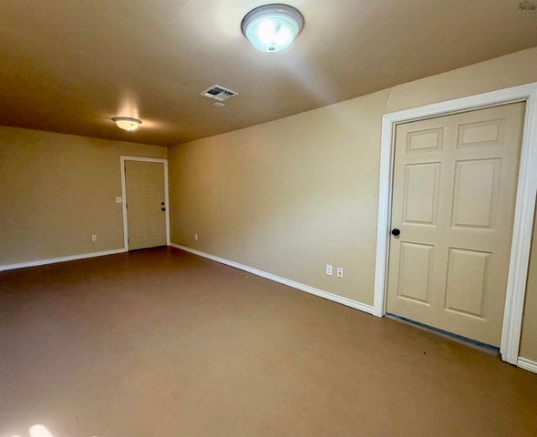 1211 SHORELINE DRIVE, Wichita Falls, TX 76308