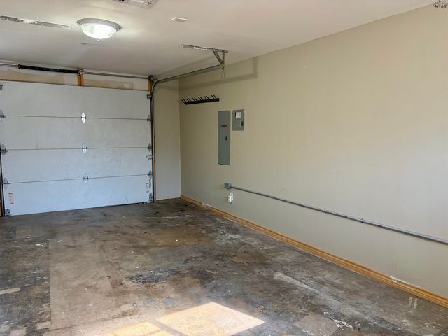 1211 SHORELINE DRIVE, Wichita Falls, TX 76308