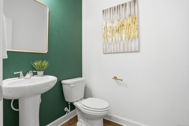 7703 Tobbyton, San Antonio, TX 78253