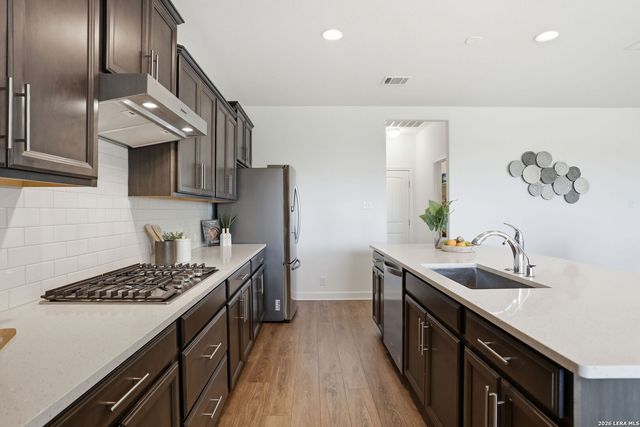 7703 Tobbyton, San Antonio, TX 78253