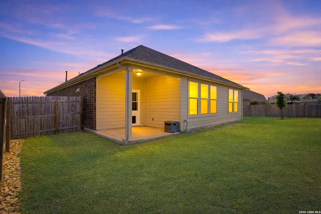 7703 Tobbyton, San Antonio, TX 78253