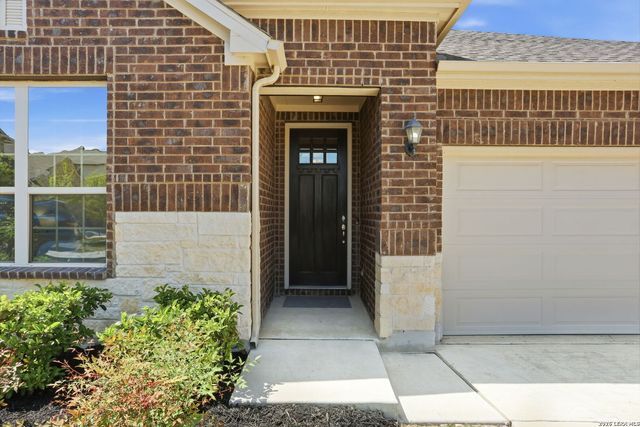 7703 Tobbyton, San Antonio, TX 78253