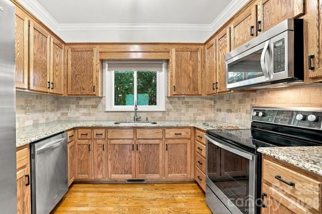 1471 Porch Swing Lane, Matthews, NC 28104