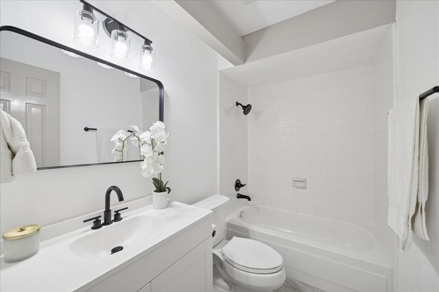 4314 Pinewood Park Drive, Houston, TX 77345