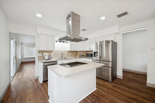 4314 Pinewood Park Drive, Houston, TX 77345