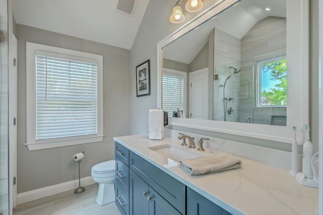 842 Harbor Pl Drive, Charleston, SC 29412