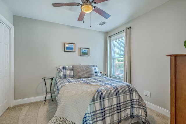 842 Harbor Pl Drive, Charleston, SC 29412