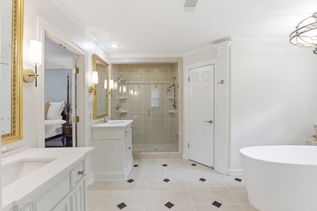 2461 BRANDEMERE DR, Germantown, TN 38139