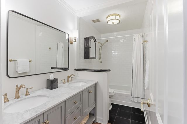 2461 BRANDEMERE DR, Germantown, TN 38139