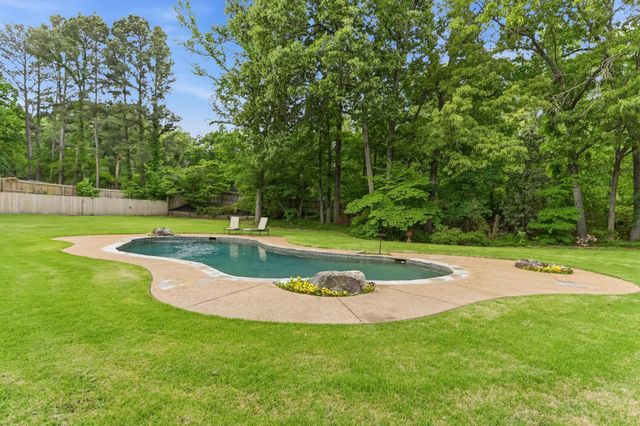 2461 BRANDEMERE DR, Germantown, TN 38139