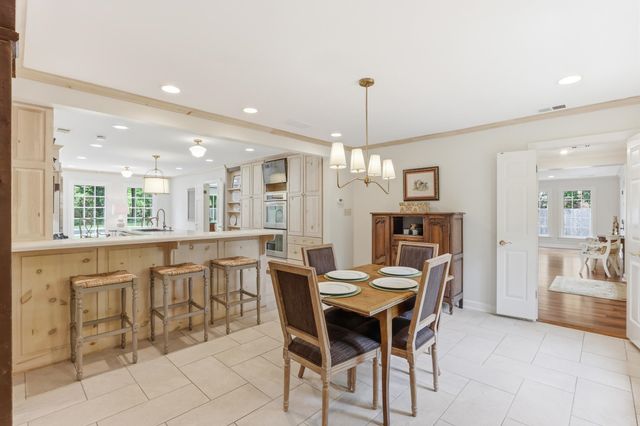 2461 BRANDEMERE DR, Germantown, TN 38139