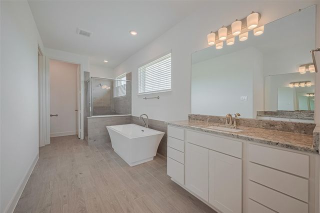 2907 Golden Isle Drive, Texas City, TX 77568