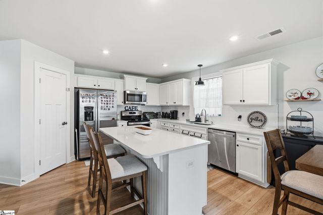 1064 Rev Robert Reid Street, Reidville, SC 29388