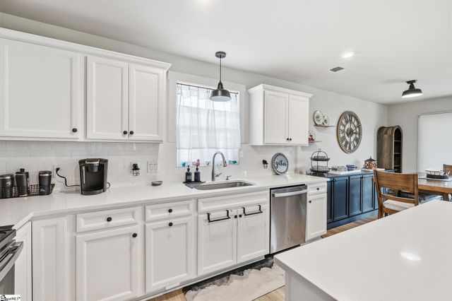 1064 Rev Robert Reid Street, Reidville, SC 29388