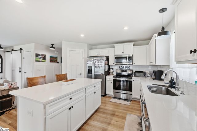 1064 Rev Robert Reid Street, Reidville, SC 29388
