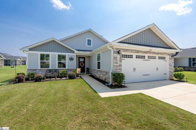 1064 Rev Robert Reid Street, Reidville, SC 29388