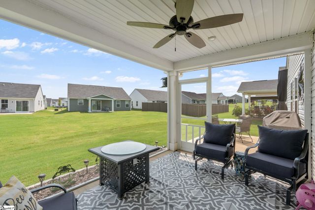 1064 Rev Robert Reid Street, Reidville, SC 29388