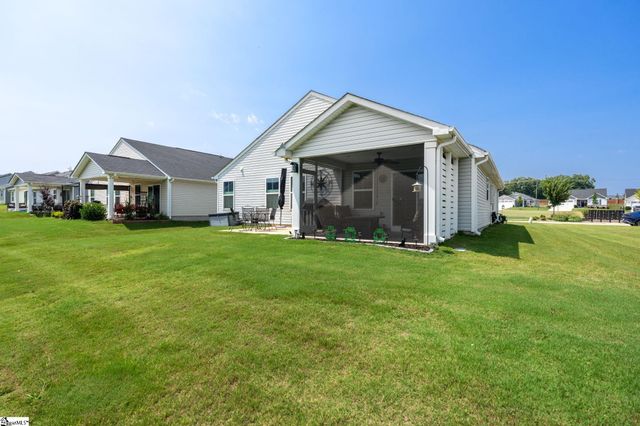 1064 Rev Robert Reid Street, Reidville, SC 29388