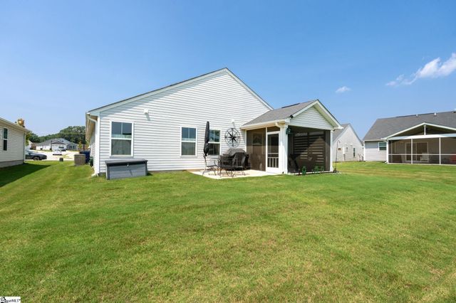 1064 Rev Robert Reid Street, Reidville, SC 29388