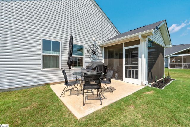 1064 Rev Robert Reid Street, Reidville, SC 29388