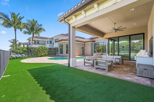 9599 Moritz Way, Delray Beach, FL 33446