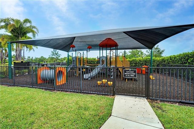 9599 Moritz Way, Delray Beach, FL 33446