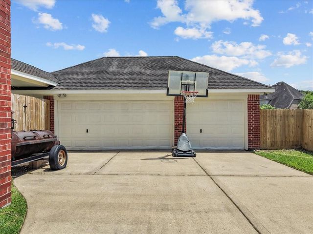 413 Lookout Lane, Dickinson, TX 77539
