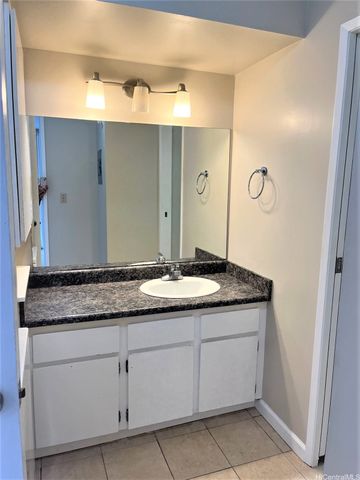 411 Hobron Lane 1012, Honolulu, HI 96815