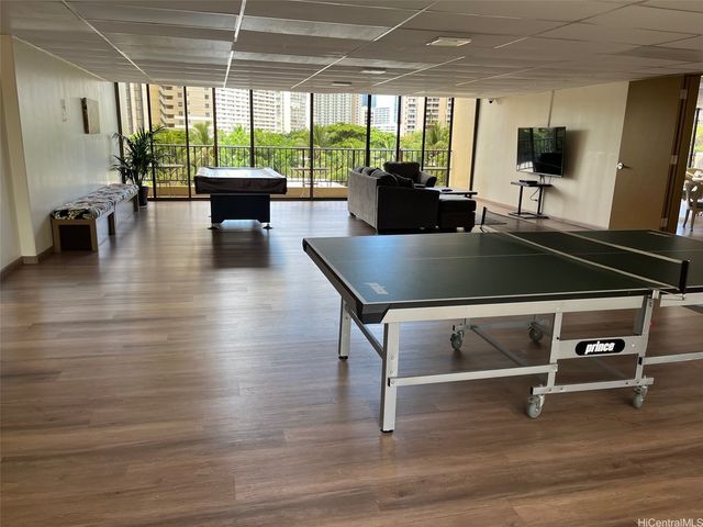 411 Hobron Lane 1012, Honolulu, HI 96815