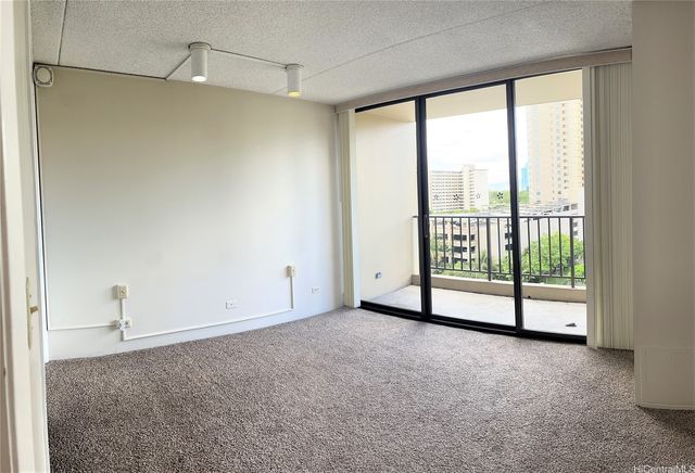 411 Hobron Lane 1012, Honolulu, HI 96815