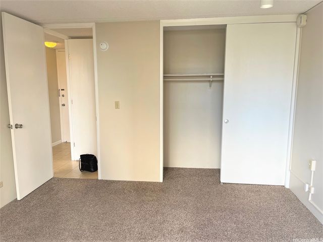 411 Hobron Lane 1012, Honolulu, HI 96815