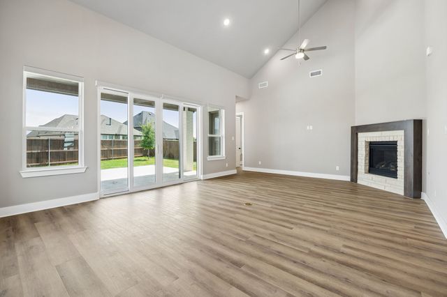 1633 Buscot Lane, Fort Worth, TX 76052