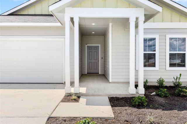 291 Chesterfield DR, Kyle, TX 78640