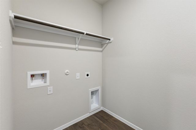 291 Chesterfield DR, Kyle, TX 78640