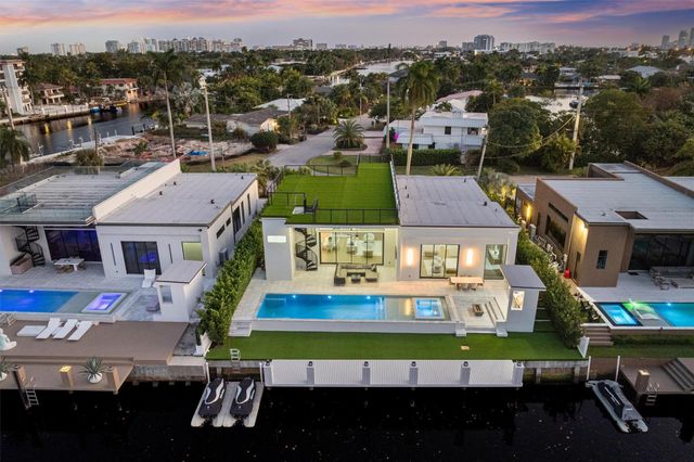 2221 NE 19th Street, Fort Lauderdale, FL 33305