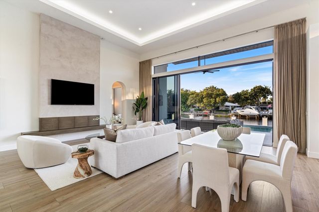 2221 NE 19th Street, Fort Lauderdale, FL 33305