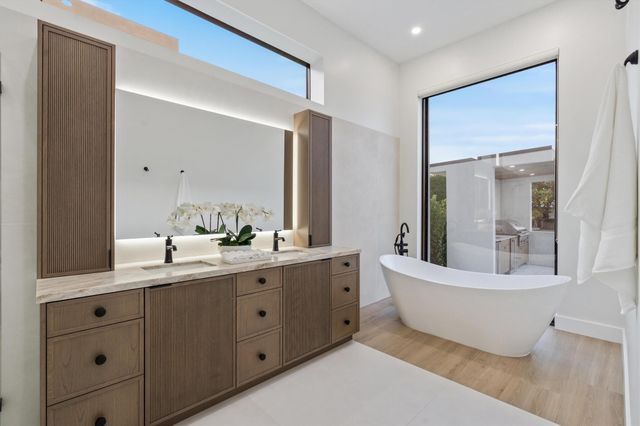 2221 NE 19th Street, Fort Lauderdale, FL 33305