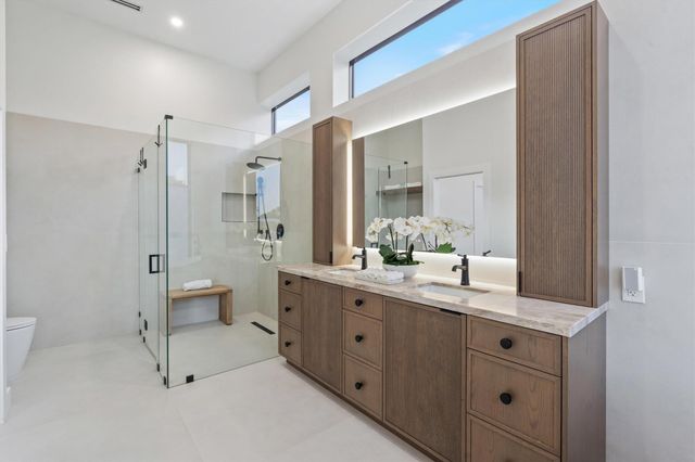 2221 NE 19th Street, Fort Lauderdale, FL 33305