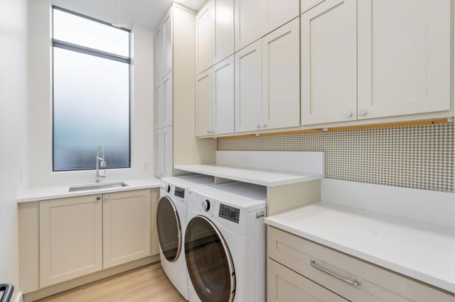 2221 NE 19th Street, Fort Lauderdale, FL 33305