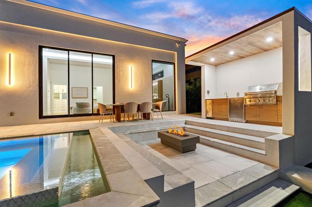 2221 NE 19th Street, Fort Lauderdale, FL 33305