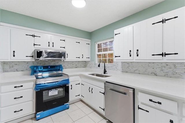 207 PARIS SW Drive, Rome, GA 30165