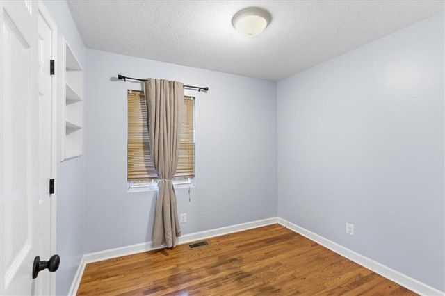 207 PARIS SW Drive, Rome, GA 30165