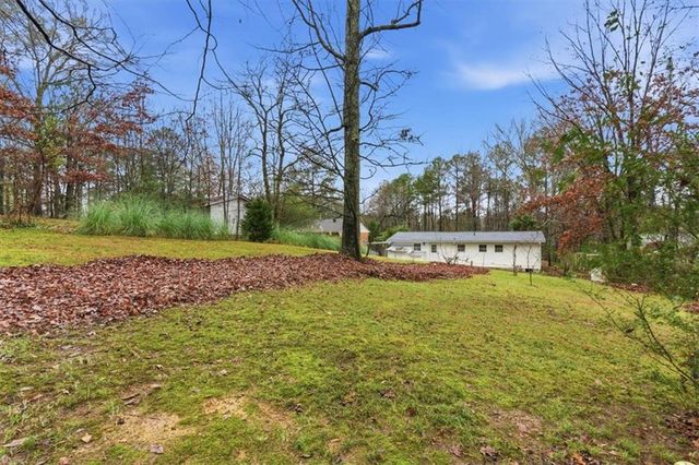 207 PARIS SW Drive, Rome, GA 30165