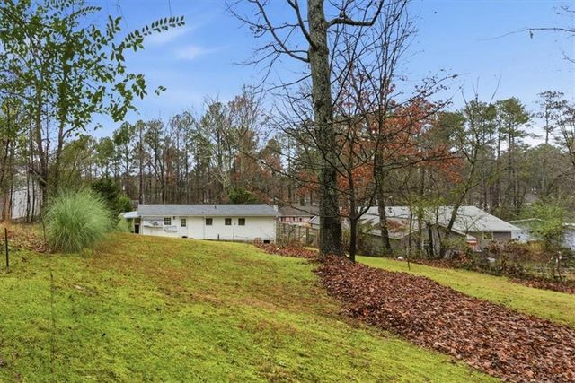 207 PARIS SW Drive, Rome, GA 30165