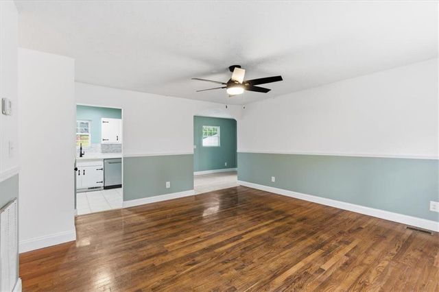 207 PARIS SW Drive, Rome, GA 30165